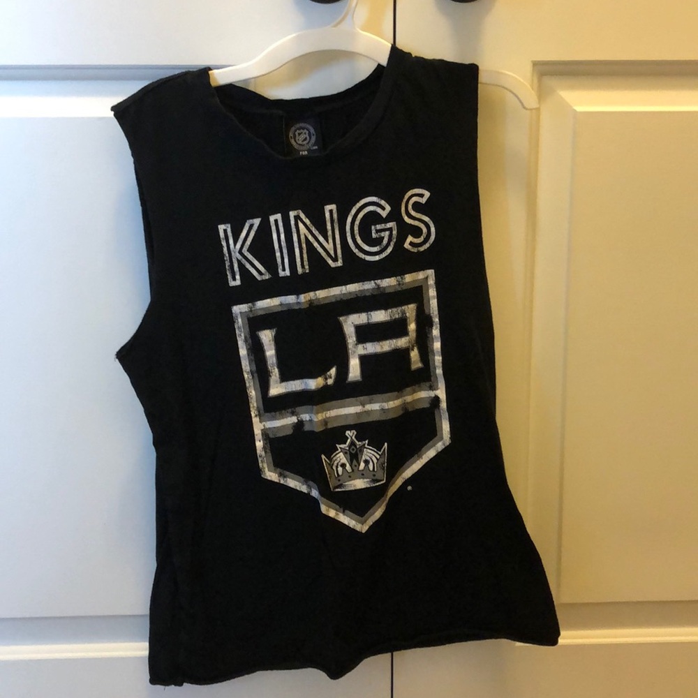 muscle tee